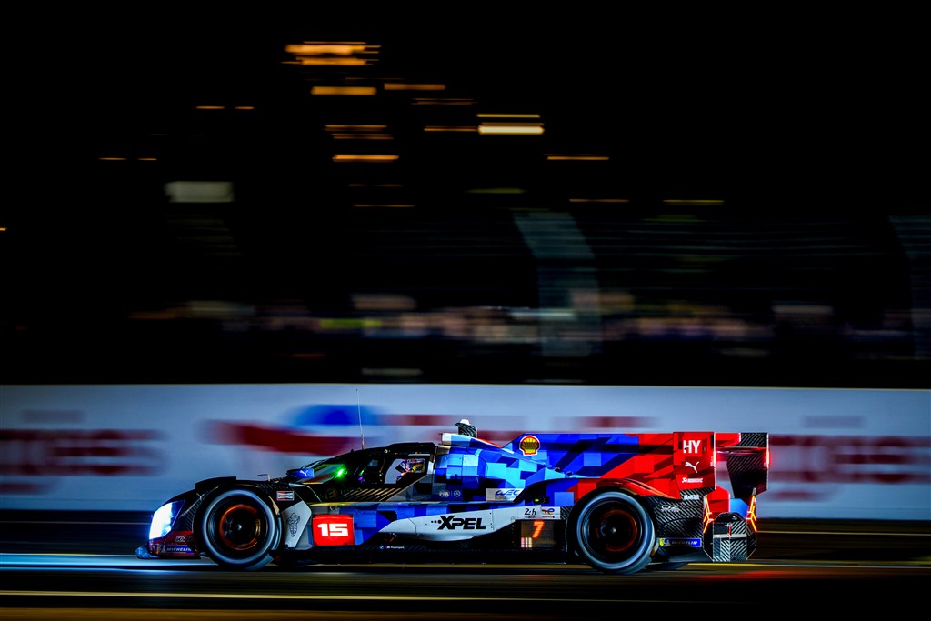 Skuffet Kevin Magnussen udgik fra årets Le Mans.
(Foto: BMW M Motorsport)